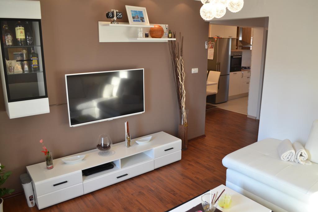Apartment Beg Rab Town Oda fotoğraf